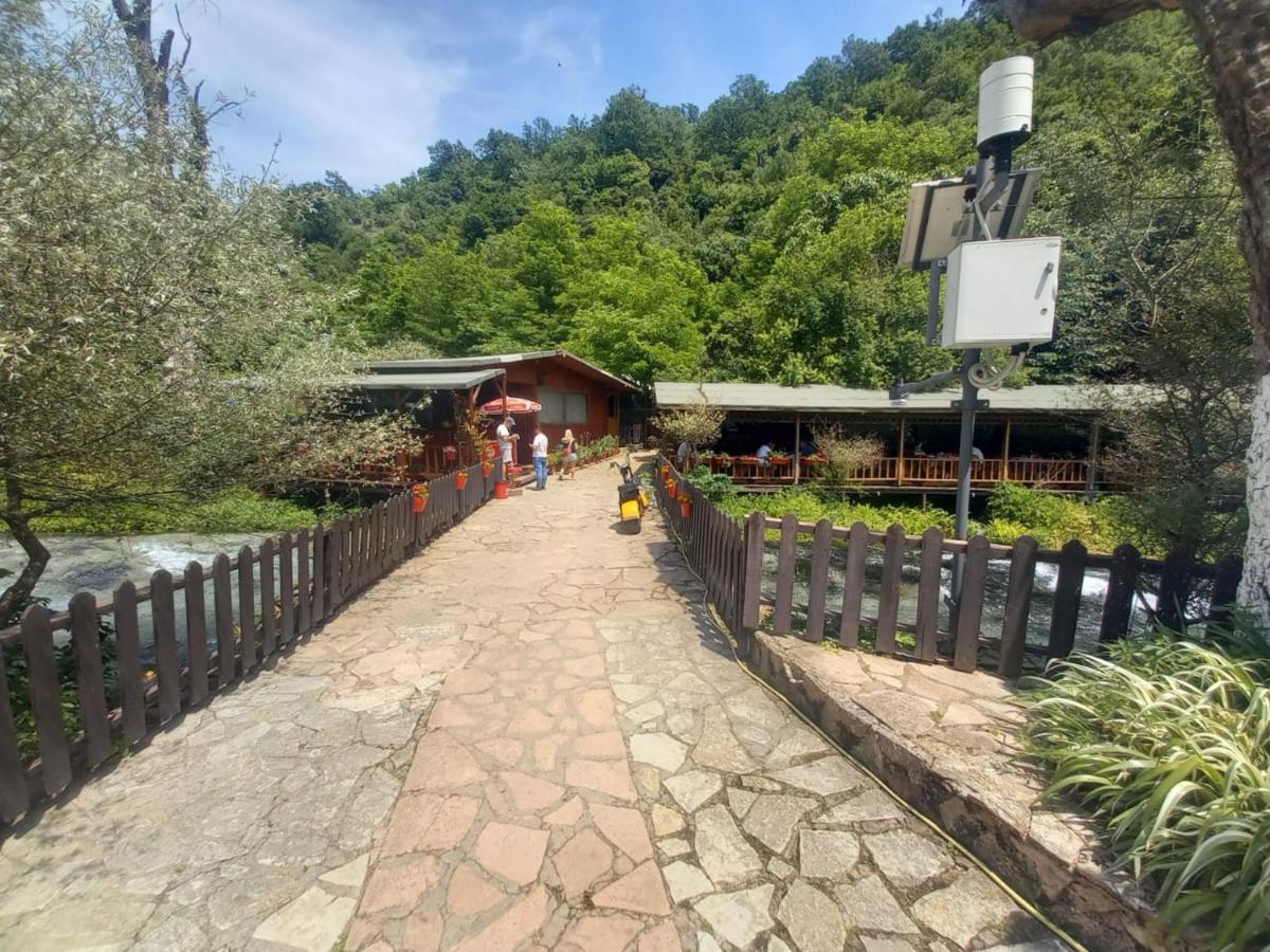 Villa Syri Kalter Sarande Luaran gambar