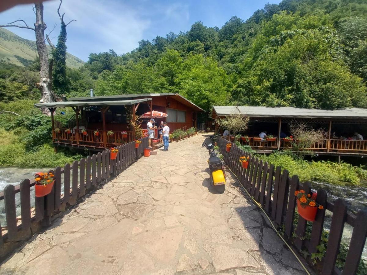 Villa Syri Kalter Sarande Luaran gambar