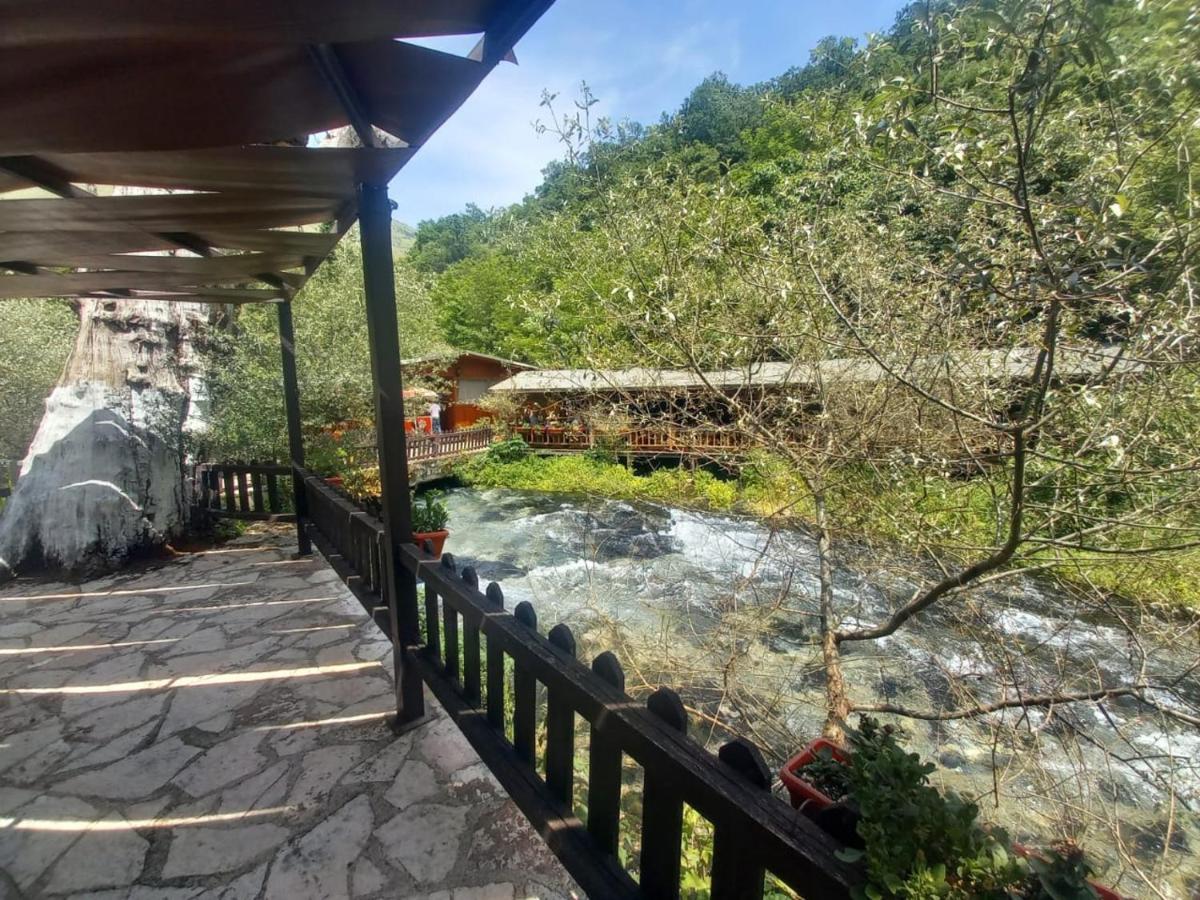 Villa Syri Kalter Sarande Luaran gambar